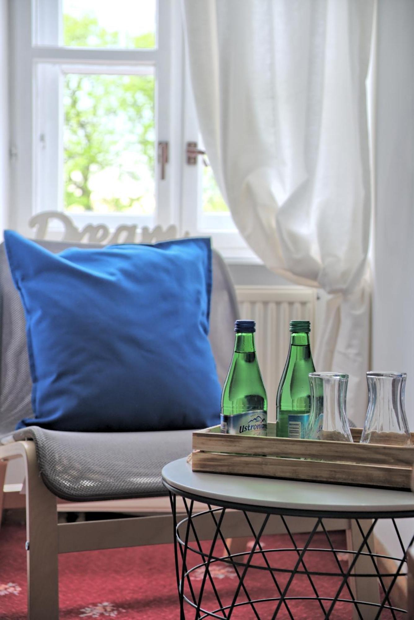 Dwór w Bychowie Gniewino Habitación foto